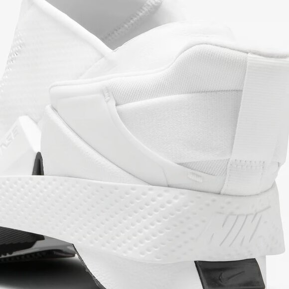 [NEW]‎ Women's Nike Go FlyEase Shoes White DR5540-102 - Picture 10 of 11